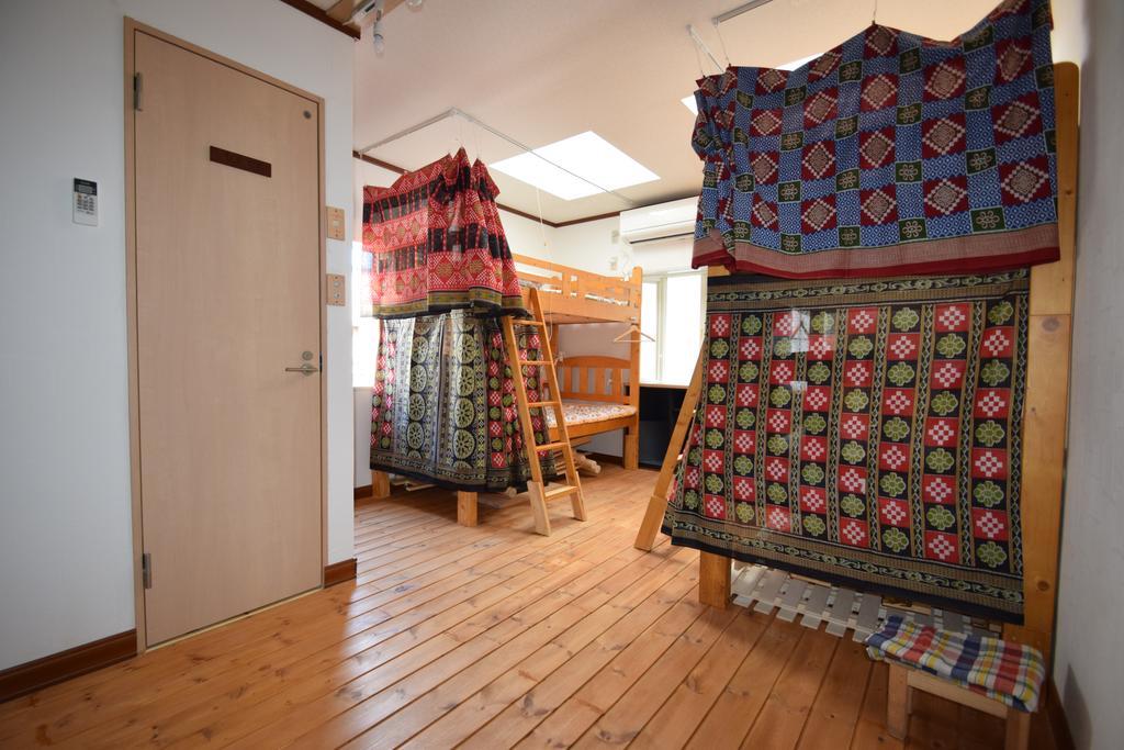 Santana Guest House Osaka Buitenkant foto